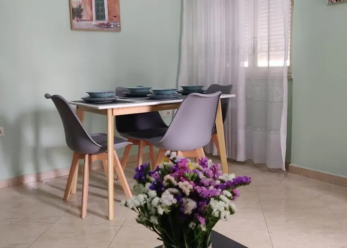 Bevis Apartment *